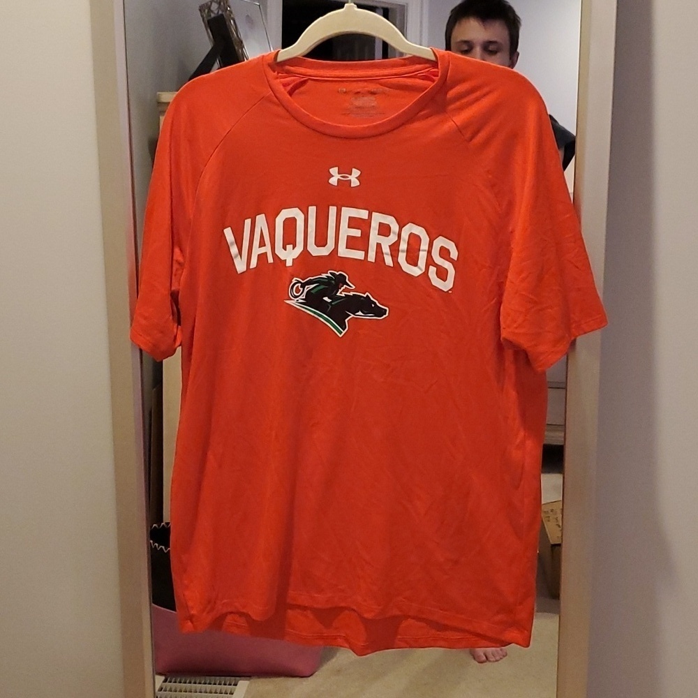 NWOT UTGRV Men's Dri Fit Shirt #15
